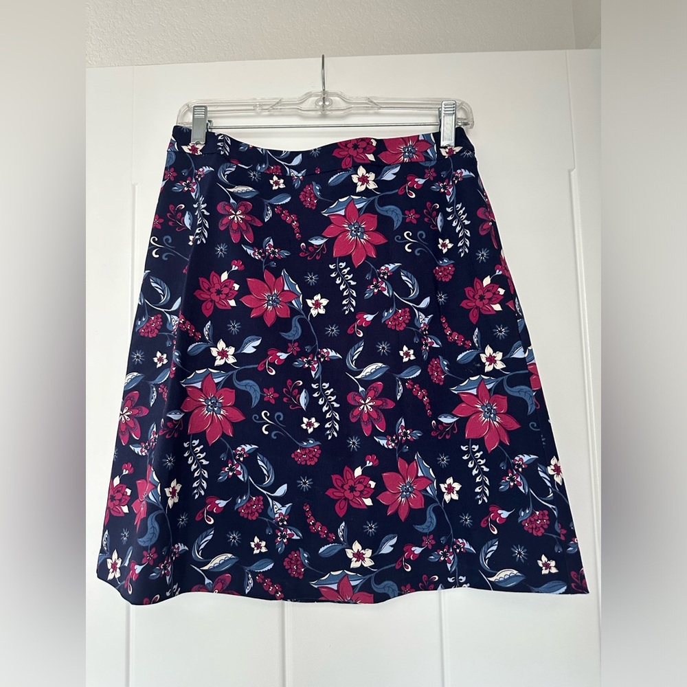 Margaret M Floral Skirt - size small-  never worn
